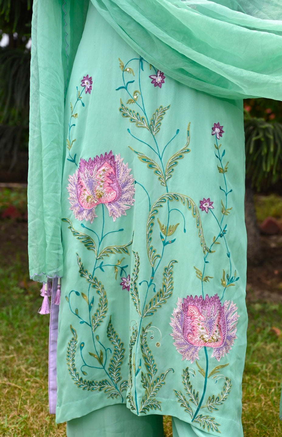 Georgette Suit With Floral Applique’