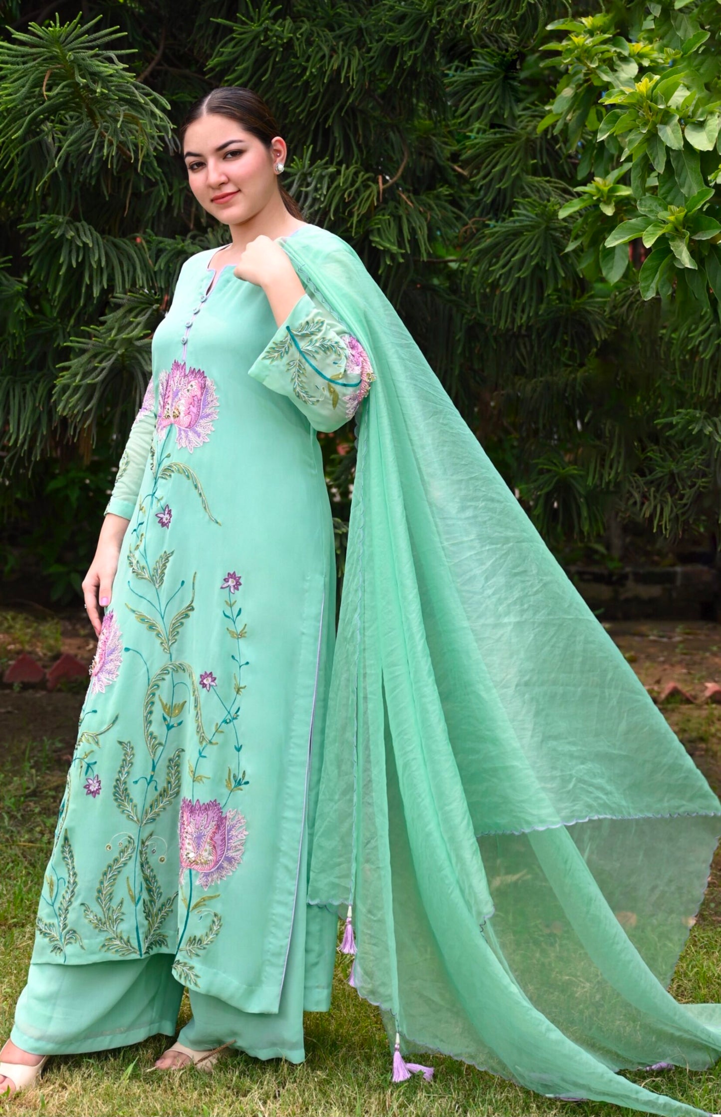 Georgette Suit With Floral Applique’