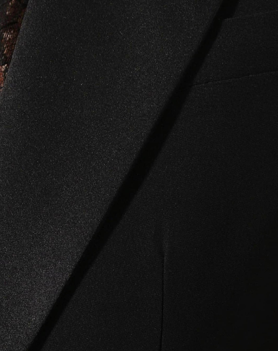 Black Chantilly Sleeves Blazer