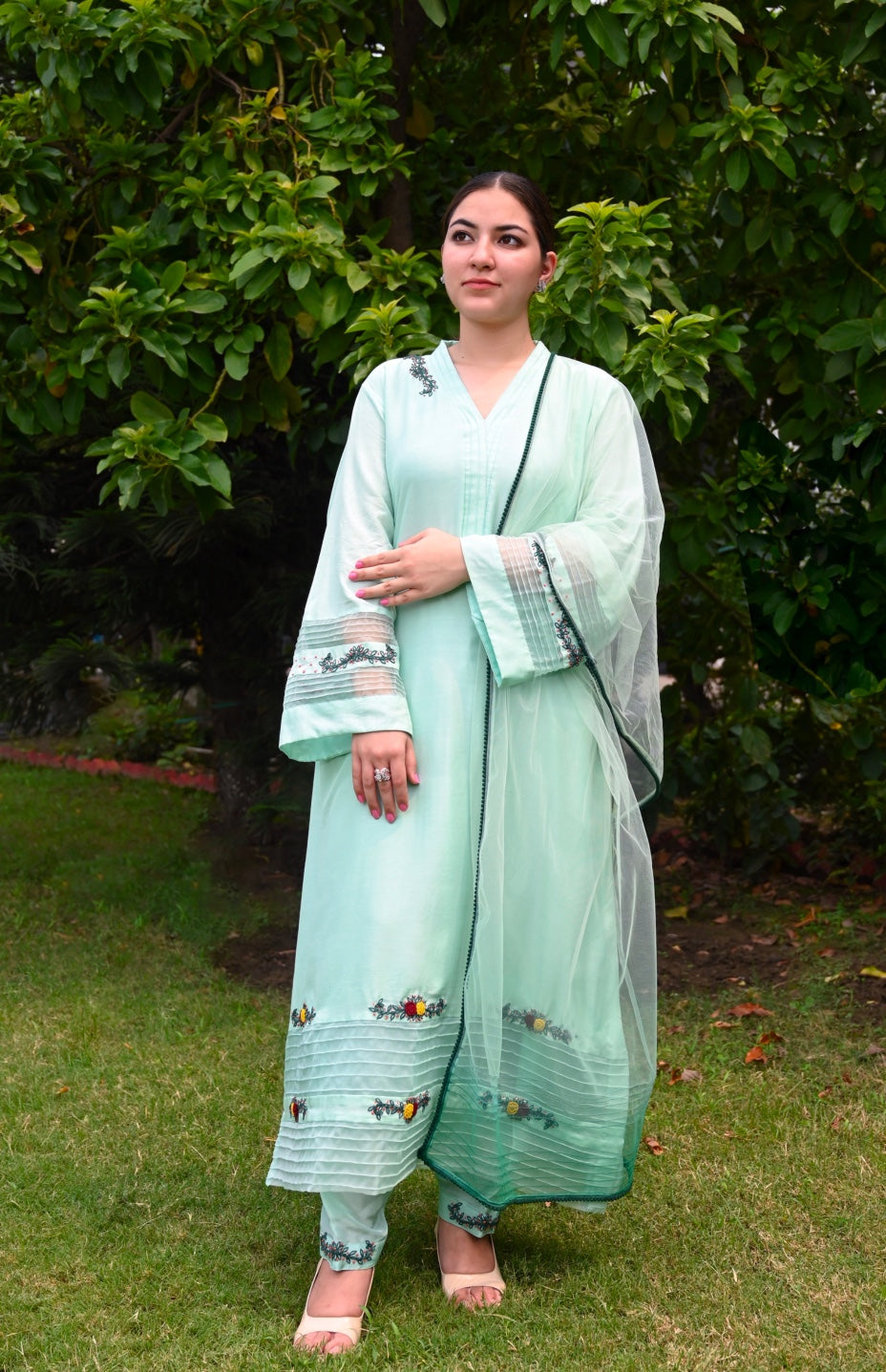 Mul Silk Suit With Bullion Embroidery