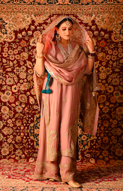 Shaahi Pukhraaj