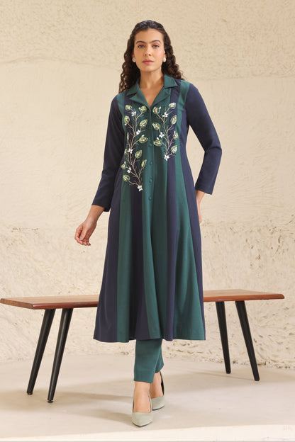 3D Leaves Embroidery Dual Shade Kurta Set - GREEN/NAVY