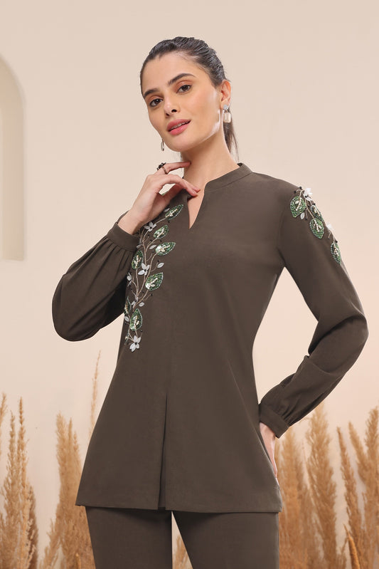 3D Leaves Embroidery Top - OLIVE