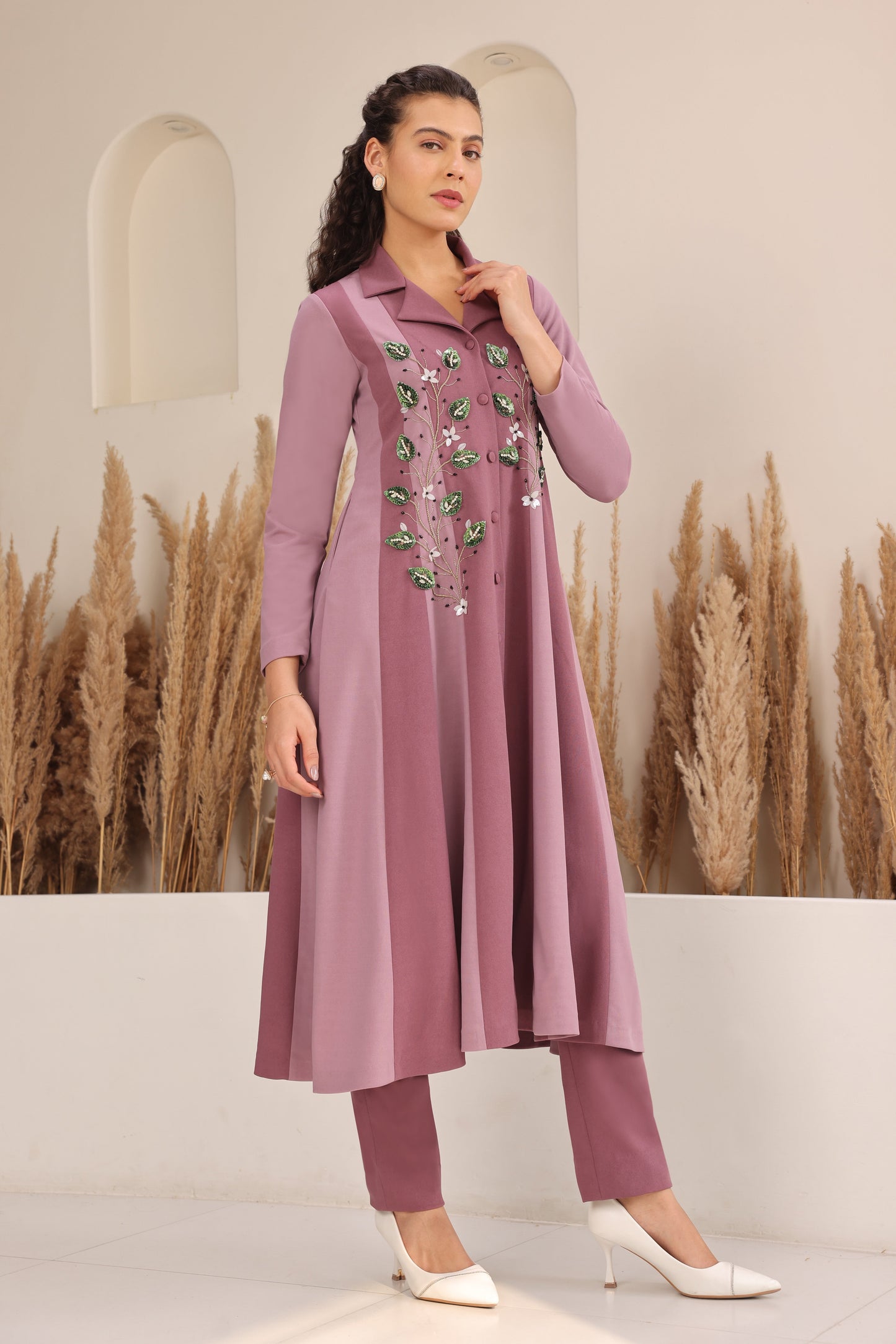 3D Leaves Embroidery Dual Shade Kurta Set - MAUVE