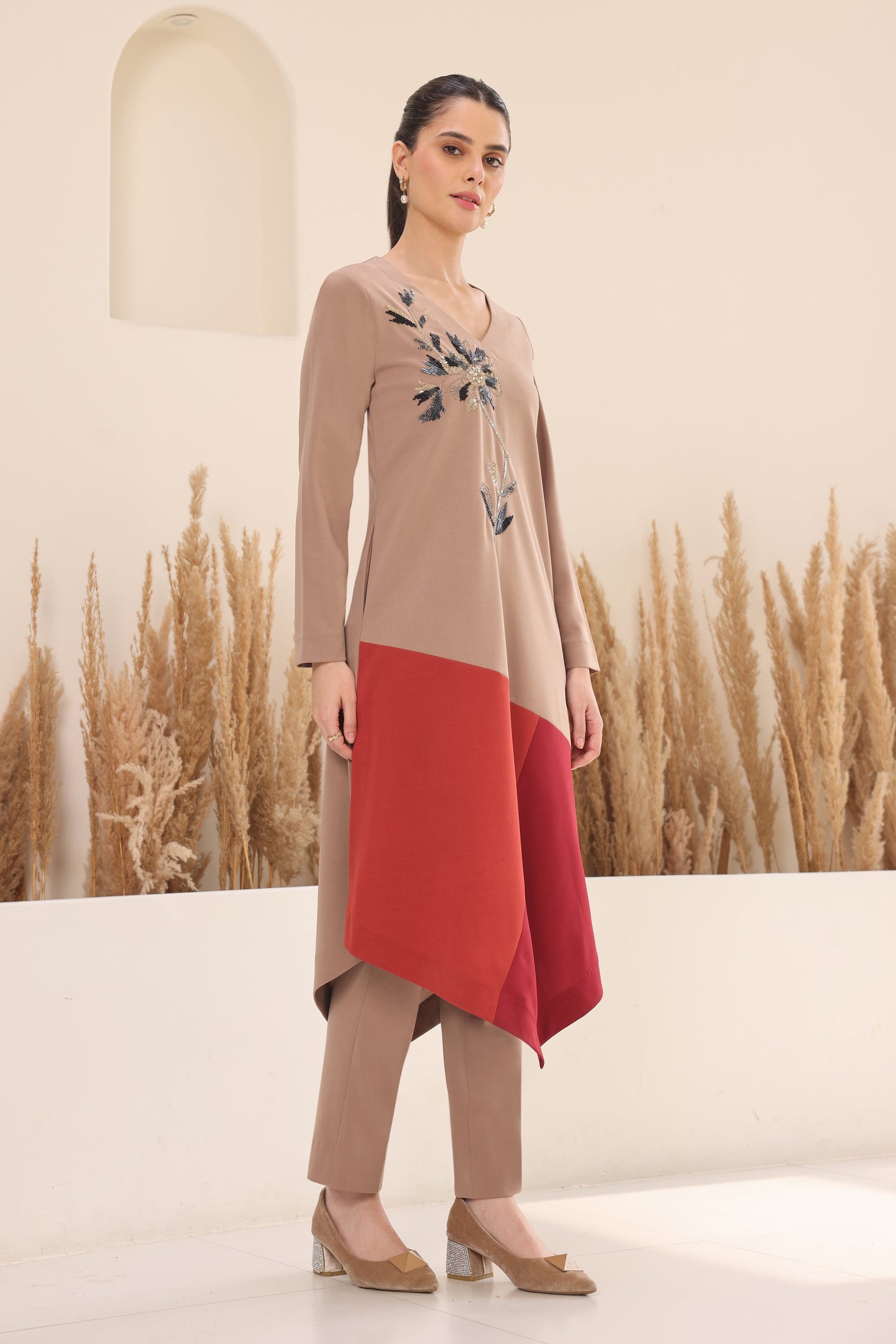 Daisy Colour Block Kurta Set - BEIGE