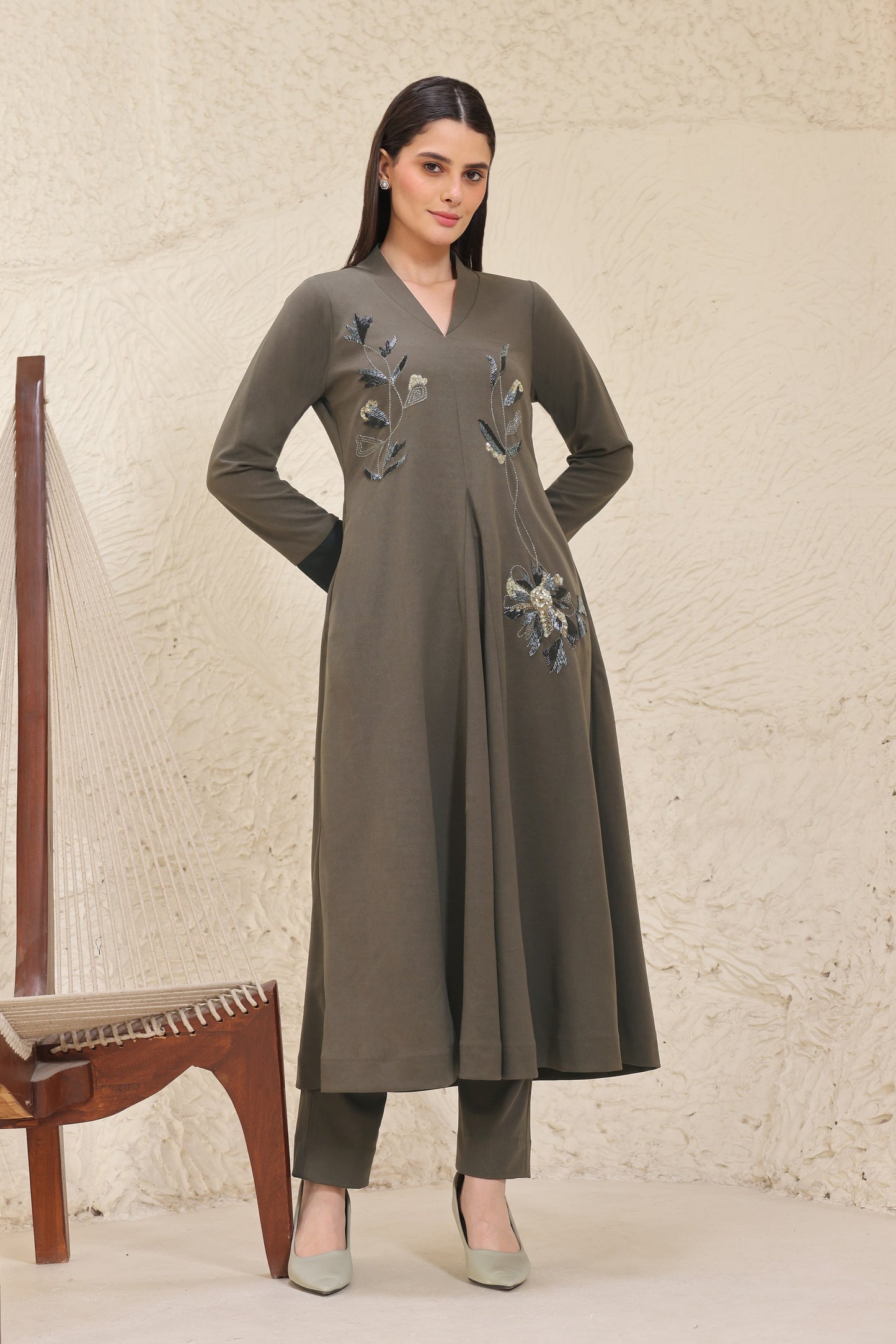 Daisy Kurta Set With Shawl Collar - OLIVE