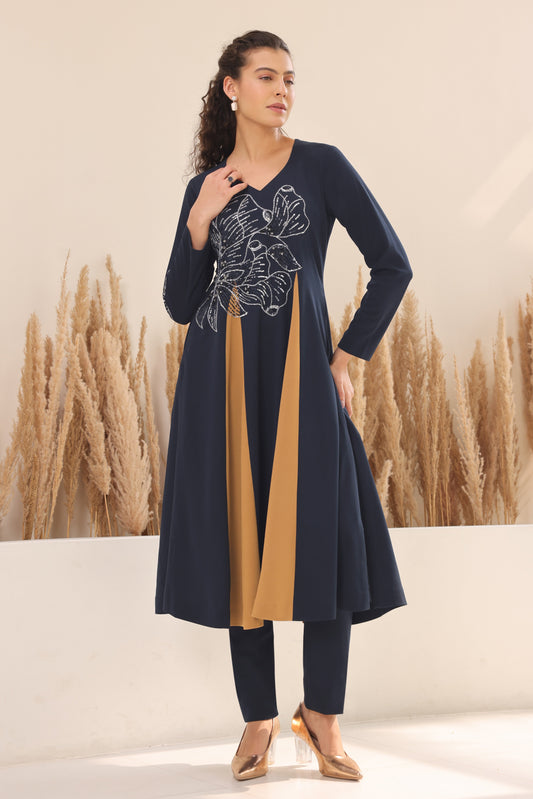 Glasswing Godets Kurta Set - NAVY