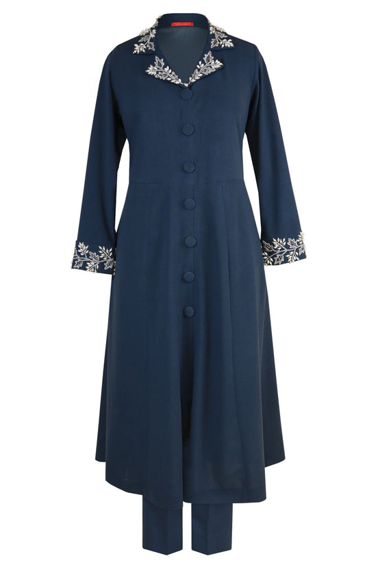 Grape Vine Embroidery Kurta Set With Collar