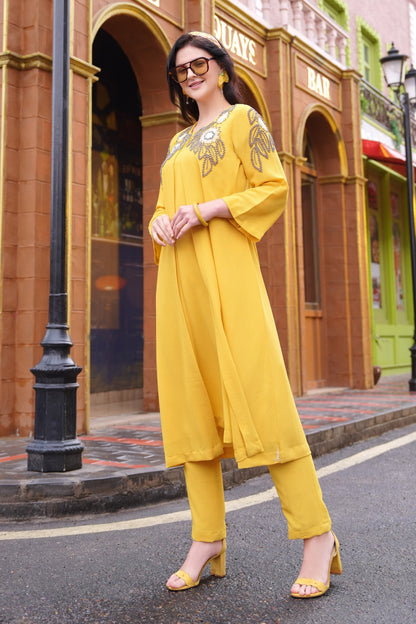 Jacket Style Kurta Set With Daisies - MANGO YELLOW