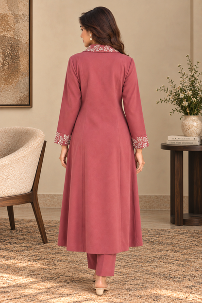 Grape Vine Embroidery Kurta Set With Collar