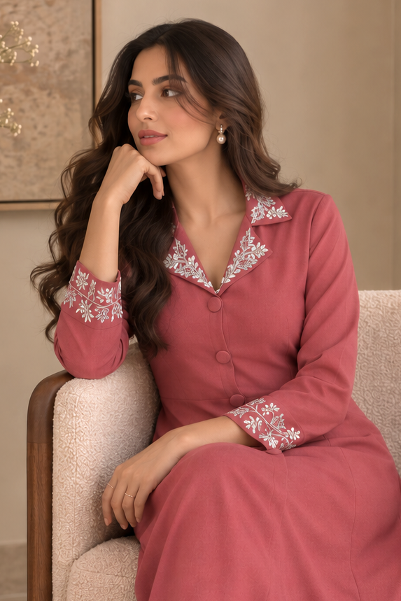 Grape Vine Embroidery Kurta Set With Collar